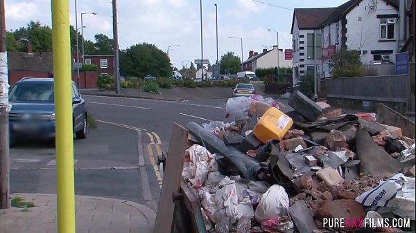 Local pub slut gets pounded  