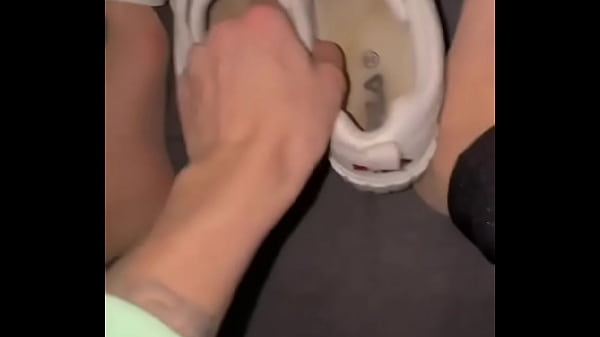 Hello ️&bull;more on  #feetfetish #smelly #nylonfetısh #nylonfeet #nylonlegs #feet #sol ...