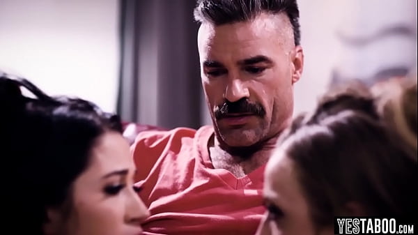 Hot threesome with two perfect pronstars 