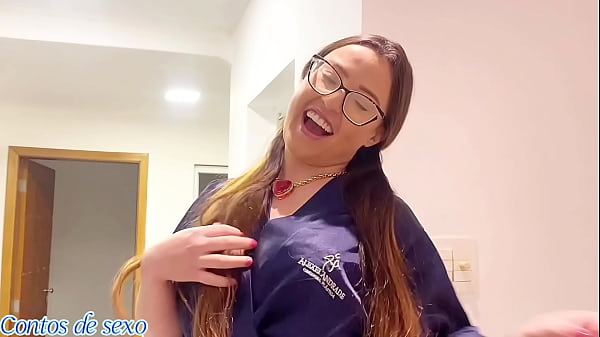 Deu o cu chorando com a rola na bunda!  