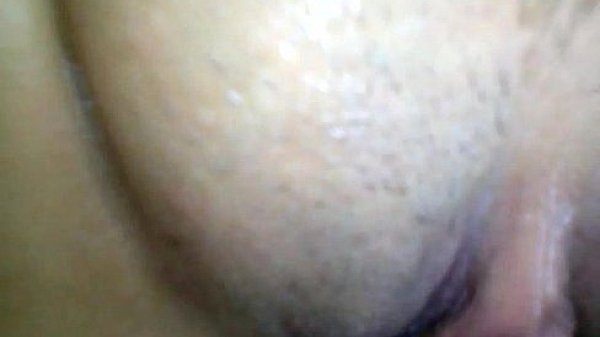 Cojiendome a la culona de mi vecina.