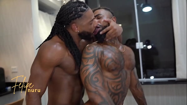 DUPLA PENETRA&Ccedil;&Atilde;O COM DOIS NEG&Otilde;ES - PARTE 1