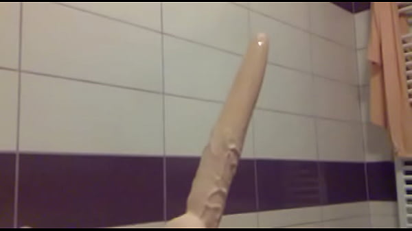 maryann giant dildo insertion