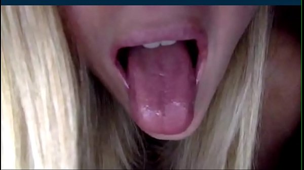 Horny hot bitch on skype wanted to play