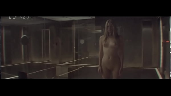 Claire Selby Machina 2015