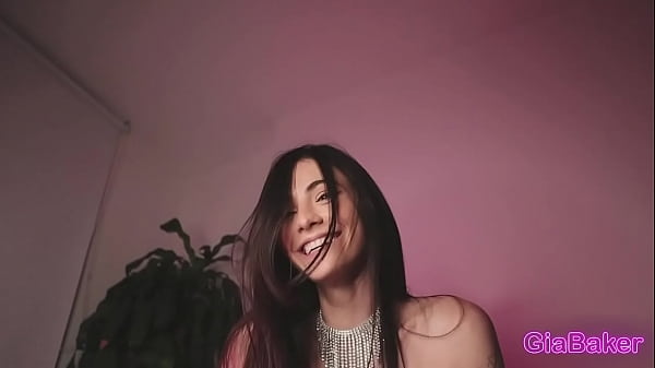 Colombian Camgirl to bubble butt naked