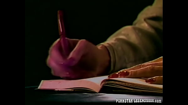 Babe sucks two dicks at the same time  