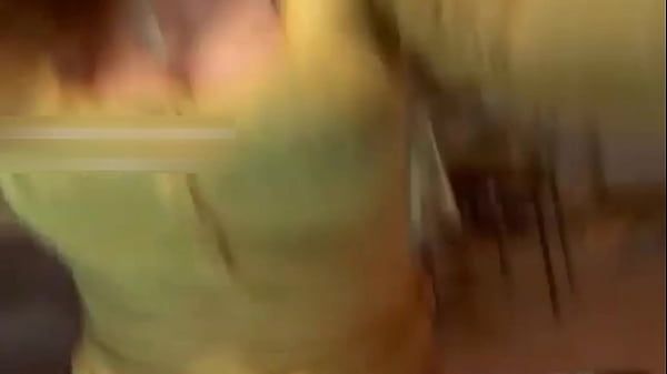 Morena jovencit cogiendo primera vez