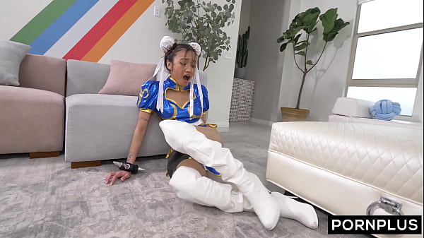 Kung Fu Slut Goes Nuts Getting Her Cunt Filled