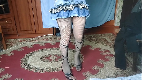 BABYSITTER HOTTIE BABE TEEN COLLEGE FEMBOY WEBCAM CHATTING WITH HER FAN WHO MASTURBATING WATCHING ME MY BIG ROUND YUMMY ASS 