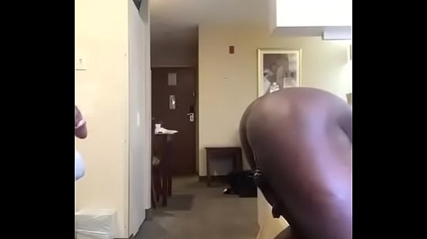 Straight thug drops a load off