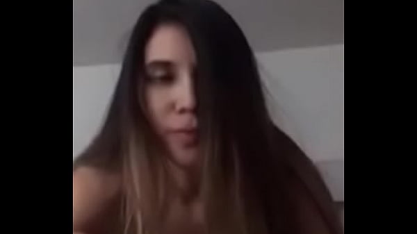 espa&ntilde;ola puta de parla con el novio de su mejor amiga