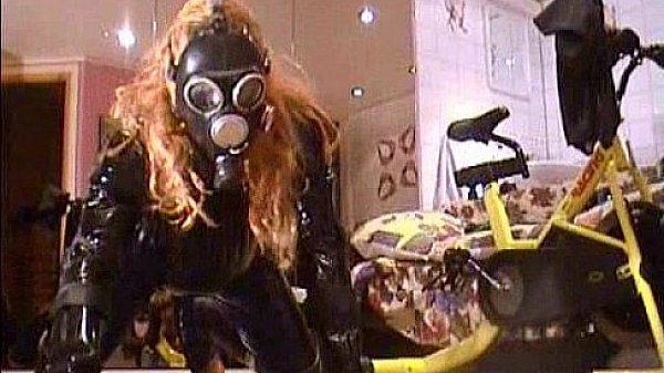 Roxina2003LonelyRubber2003  