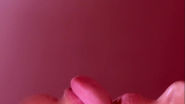 Despu&eacute;s de la fiesta, historia porno follando y mamando hasta la &uacute;ltima gota