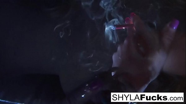 Blonde slut gets nude