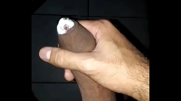 CUMSHOT BATHROOM GOZADA  