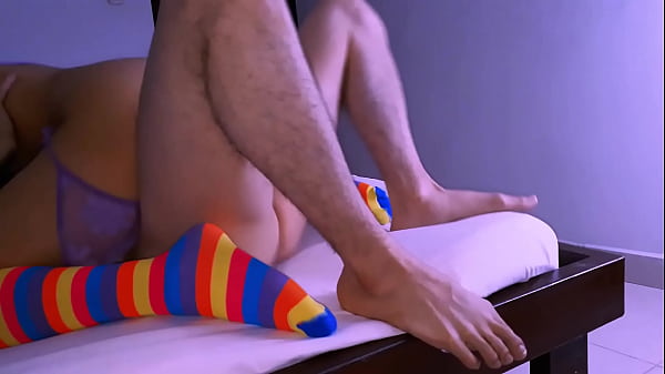 El cuarto del apartamento se cargaba de pasi&oacute;n y emociones fuertes cuando la hijastra y su amigo se encontraban a solas. 