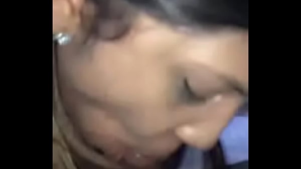 Girl Sucking Dick On Vacation (Sexmob.in)