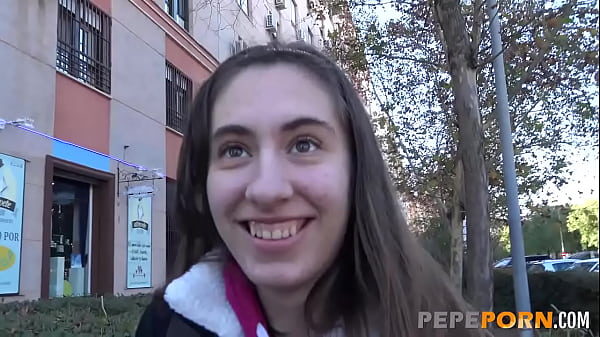 Inexperienced teenage babe finds out what she was missing