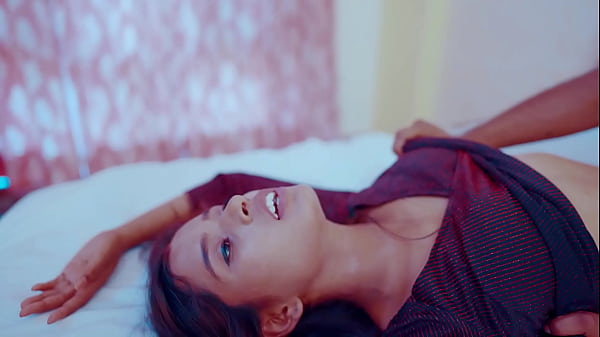 Indian hot young lady lost her sex virginity in her first suhagrat night