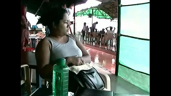 Big booby aunty recorded secretly on mob