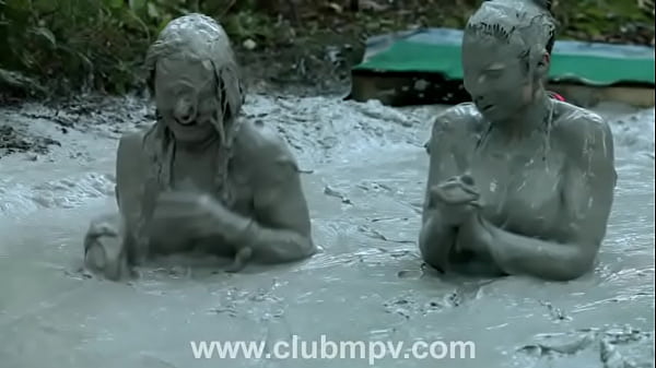 MPV - Star and Ludella Put Feet First