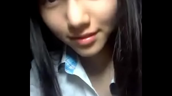 Horny asian camgirl loves her dildo