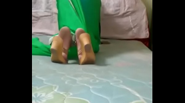 Kareena loves two brinjals in ass