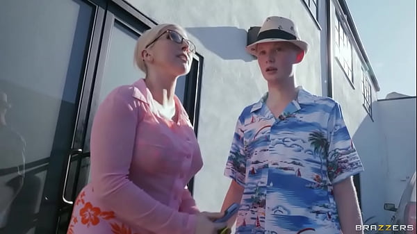 Neighborhood / Brazzers