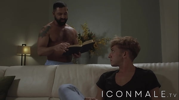 Hermanastro, empieza solo con dos dedos, es mi primera vez  