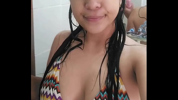 Me tengo que coger a alguien Estoy muy caliente