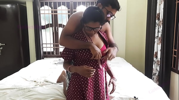 Indian Vabi Fucked by Devar While Husband Goes for Work  