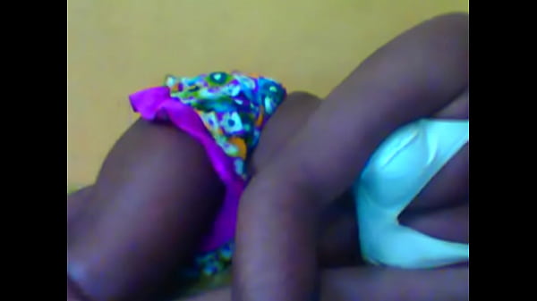 SHEMALE BITCH  DANIYA IS A PROSTITUTE