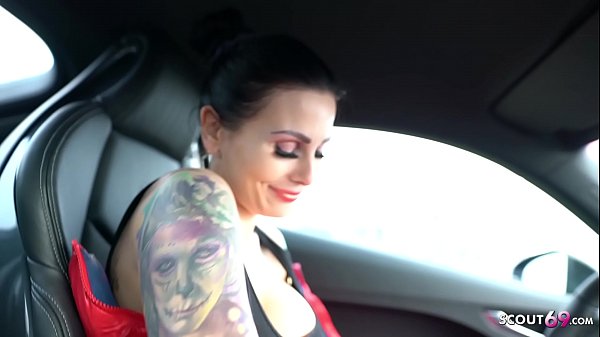 Geile Teen Prostituierte mit gro&szlig;en Titten ist so notgeil und braucht es immer