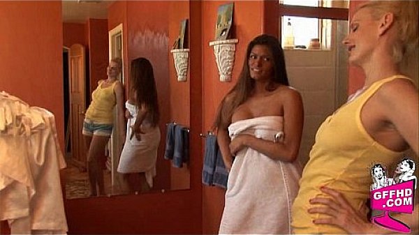 Sensual lesbains 1081  