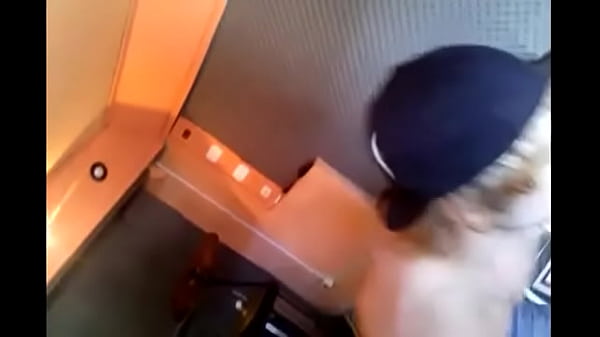 Homem Deita - Depila&ccedil;&atilde;o HardCore