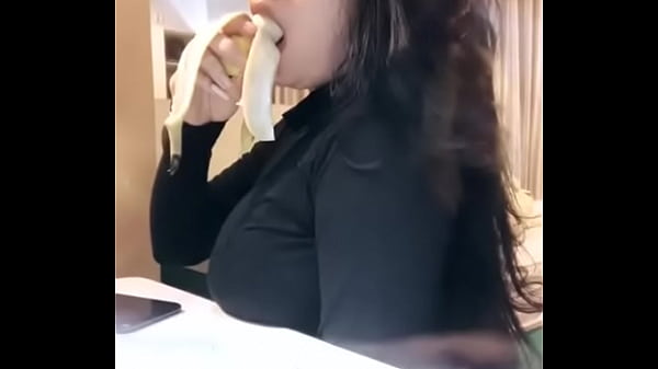 Hottest Model Blowjobs Banana