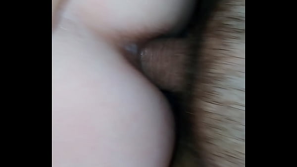 Эта сука жаждит анальным сексом  