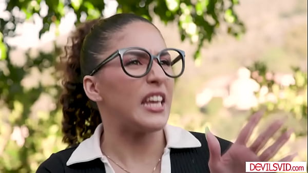 Teen babe was left alone with the handyman.She likes old guys so she flirts with him by stripping naked.The guy grabs her big tits while fucking her.