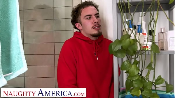 Naughty America - Ryder Rey enjoys sucking and fucking cock 