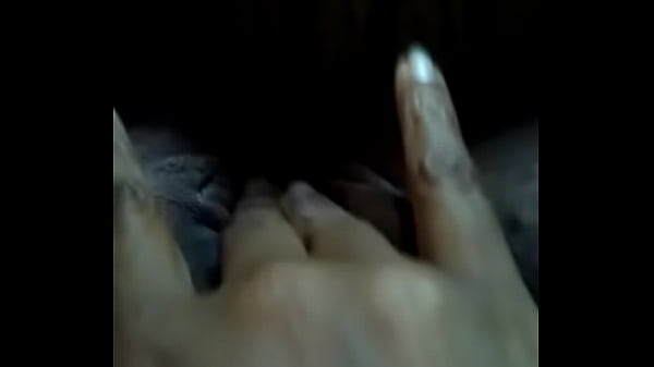 XSiririca  cheia de tes&atilde;o molhadinhaX