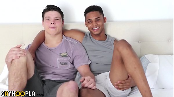 Muscle Jock teen roommates fuck