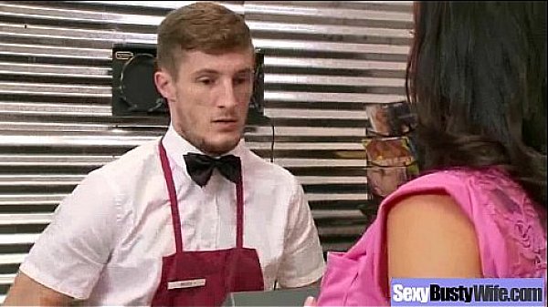 Mature Wife With Round Big Tits Love Sex On Tape (ariella ferrera) movie-04