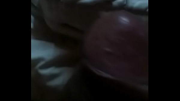 Fernando haci&eacute;ndose una paja