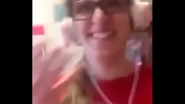 trim.1E4CC0B9-3B5B-4C3C-8C5D-3DC2E8CD0D69.MOV