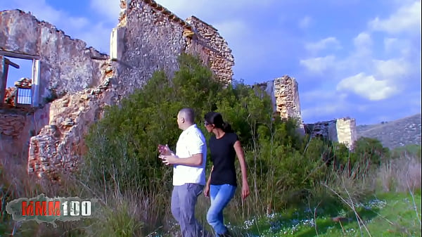 Slim Indian teen babe outdoor anal fucking