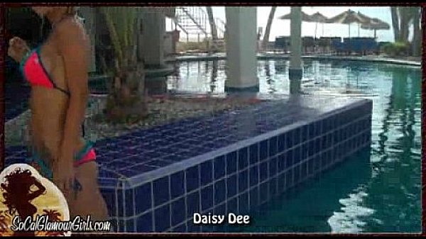 Hot Blonde Bikini Webcam Girl