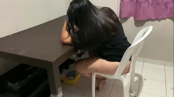 El culazo enorme de mi mejor amiga en tanga de dibujitos  