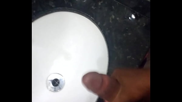 Rian moreno gozando gostoso