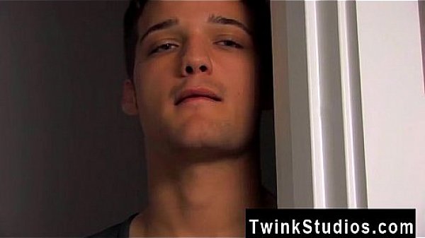 Hot gay sex Levon and Krys are in a palace together. One is pumping